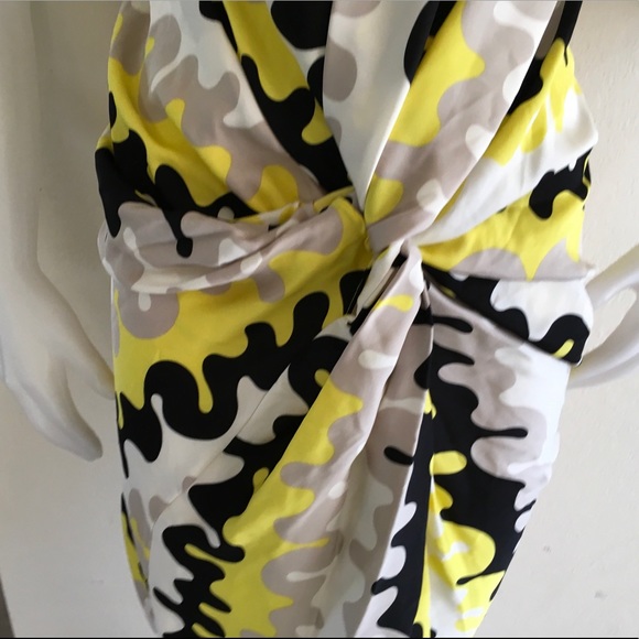 DIANE VON FURSTENBERG B&W Yellow Silk Twist Dress - Picture 5 of 8